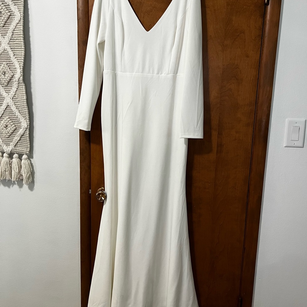Lulu’s Feeling of Forever White Longsleeve Mermaid Dress